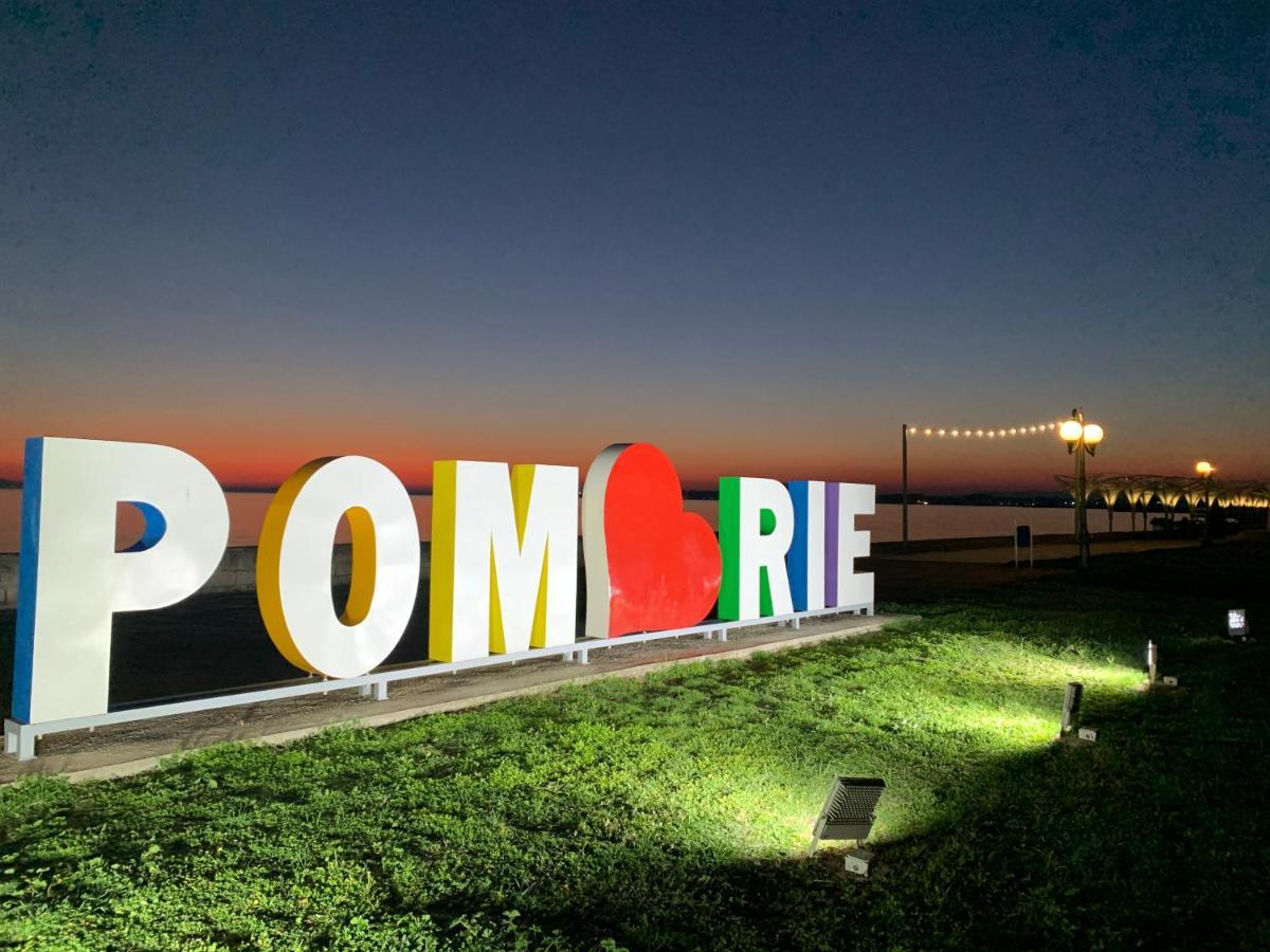 Sunny Days Luxury Apartment Pomorie Exterior foto